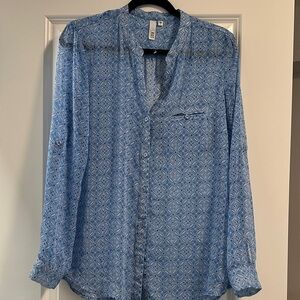 Kut from the Kloth Blue Patterned Button Down Shirt